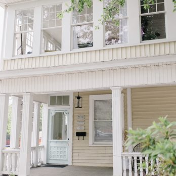 Emily's Skincare & Spa is a great place for a couples massage.  A massage can be part of A "Best Of" Day in Newnan GA: A Romantic Getaway for Two.